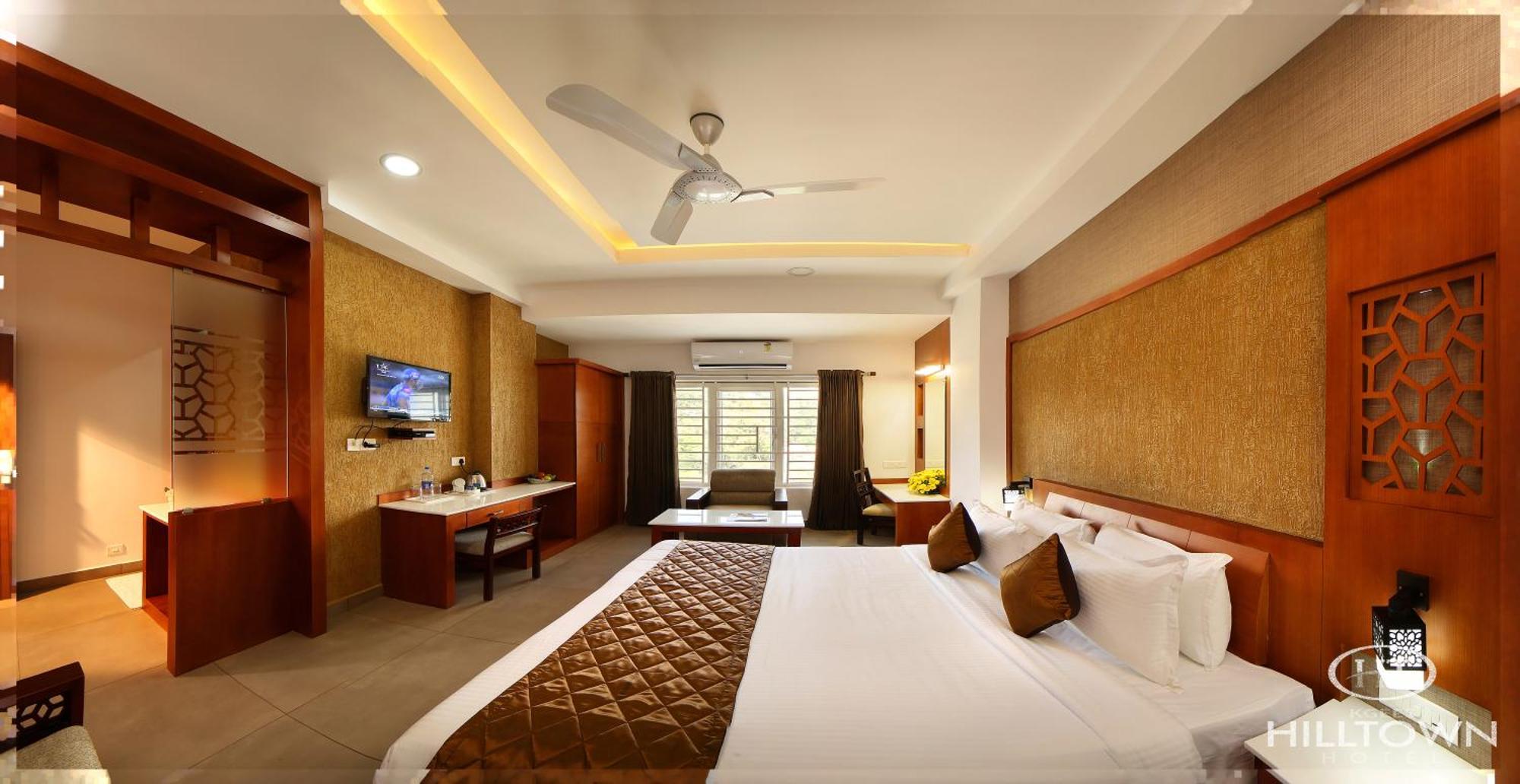 Kgees - Hill Town Hotel Kattappana 外观 照片