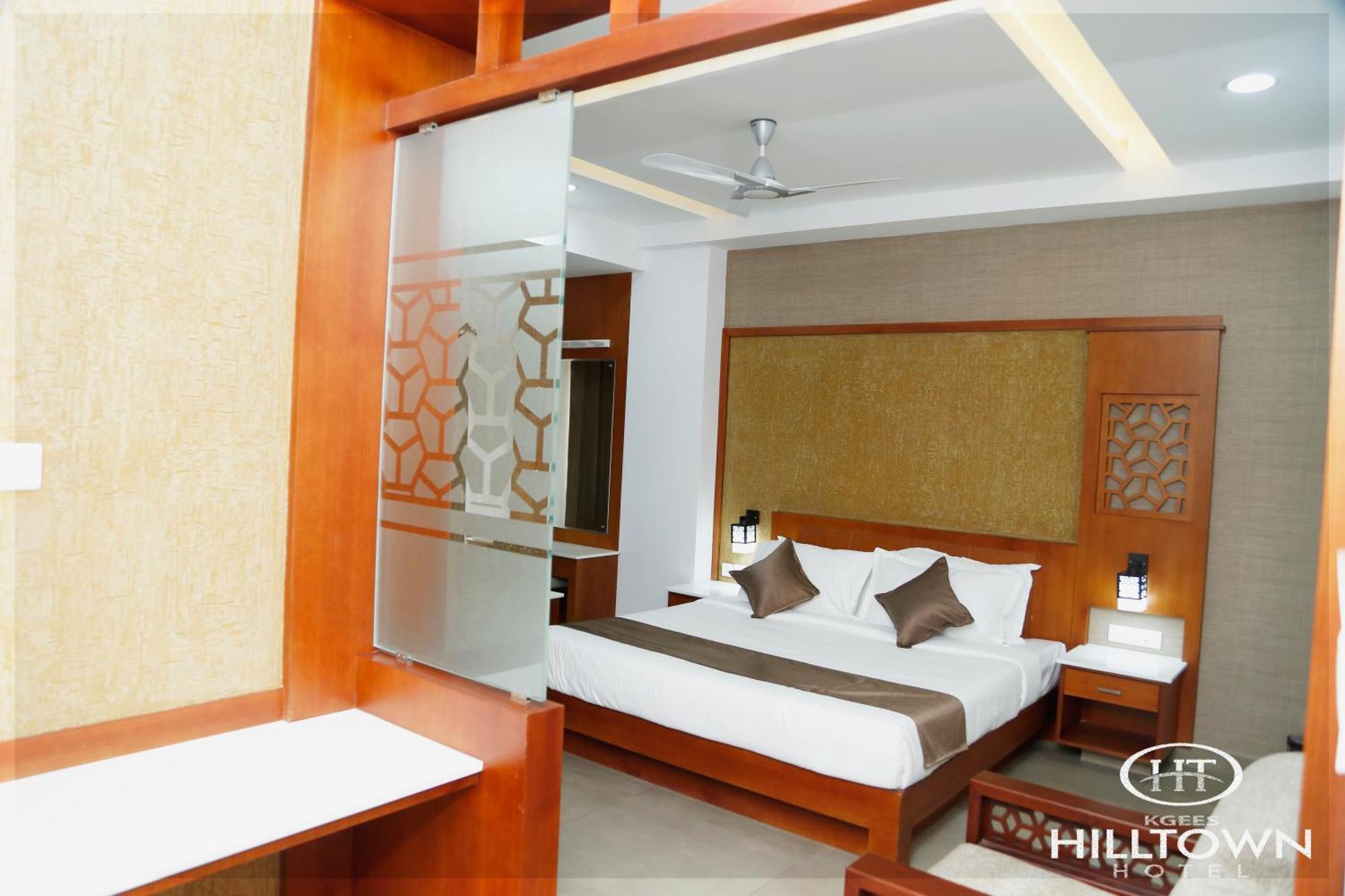 Kgees - Hill Town Hotel Kattappana 外观 照片